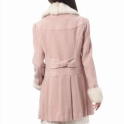 LODISPOTTO泉里香ちゃん着用ファーリボンコート♪(ロディ