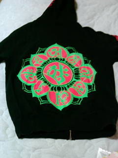 トーテム刺繍プルパーカー / ブラック | shanit