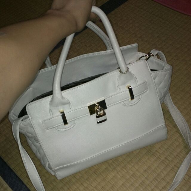 セシルマクビー！バック