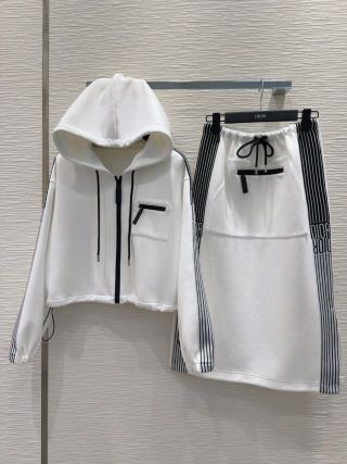 新作、Tシャツ 佐.川.発.送 560番