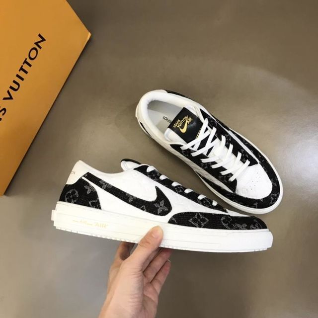
爆売りLouisVuittonスニーカー ファッシBR8