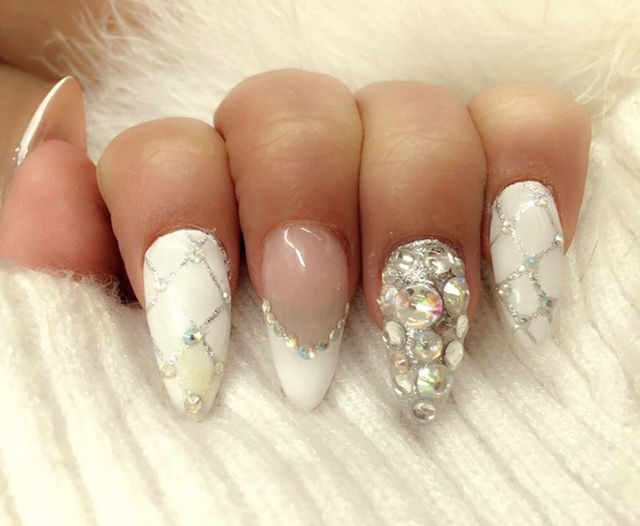 37))マリーンセル フレンチガーリー ストーン埋めつくし ネイルチップ