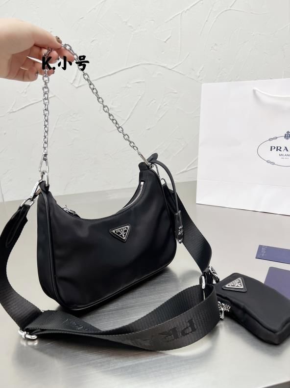 国.内発。送Prada定番人気ショルダーバッグ お早め8C6