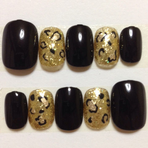 在庫処分saleレオパード柄黒金ネイルチップ ノーブランド フリマアプリ サイトshoppies