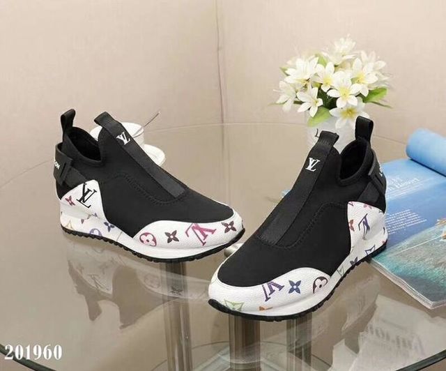 超美品LouisVuittonカップルスニーカー早い者勝ち