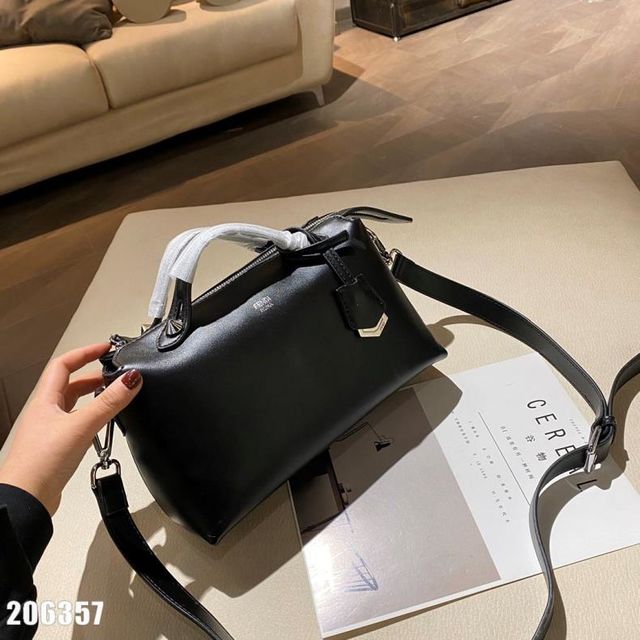 綺麗 美品 ショル。ダー