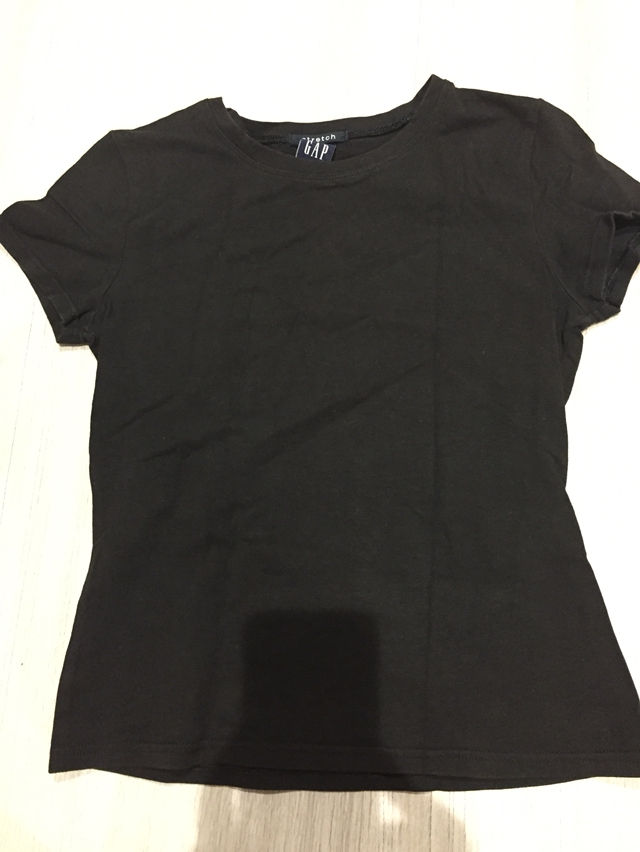 黒Tシャツ