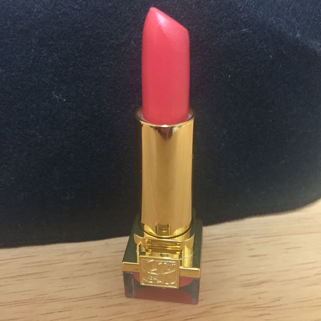 ESTEE LAUDER 口紅