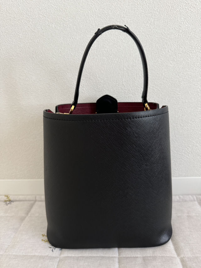 PRADA？バッグ