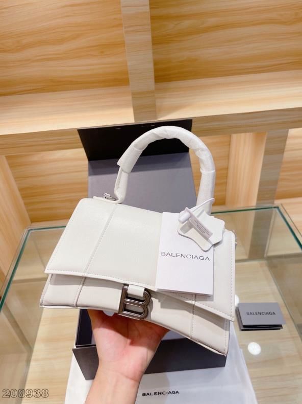 

ファッションバレンUX63