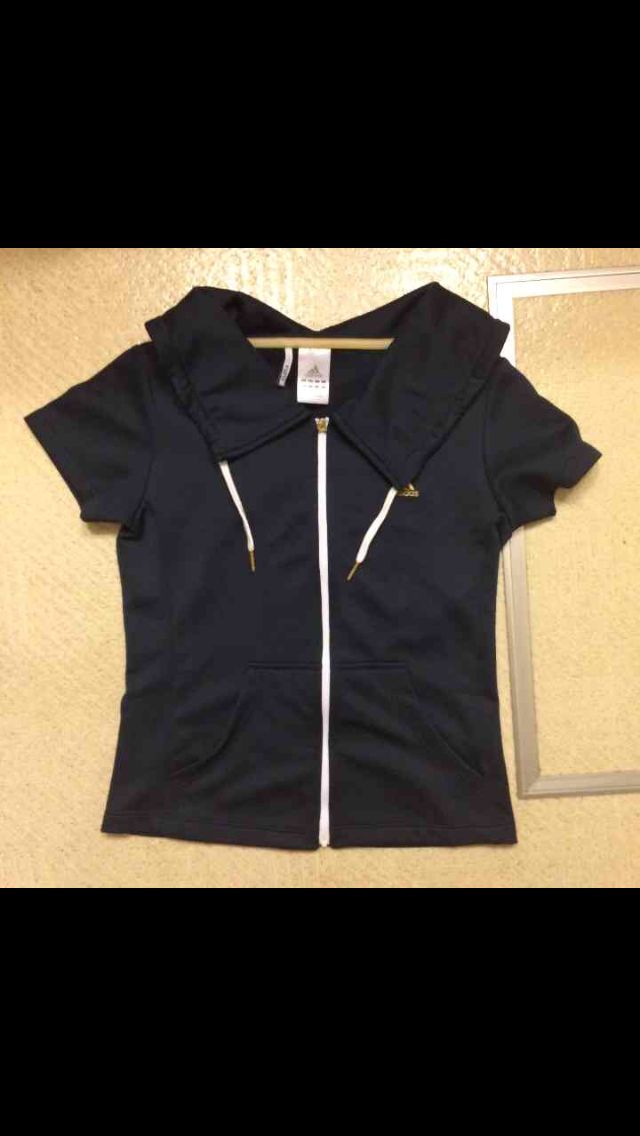 アディダス 半袖パーカー アディダス フリマアプリ サイトshoppies ショッピーズ