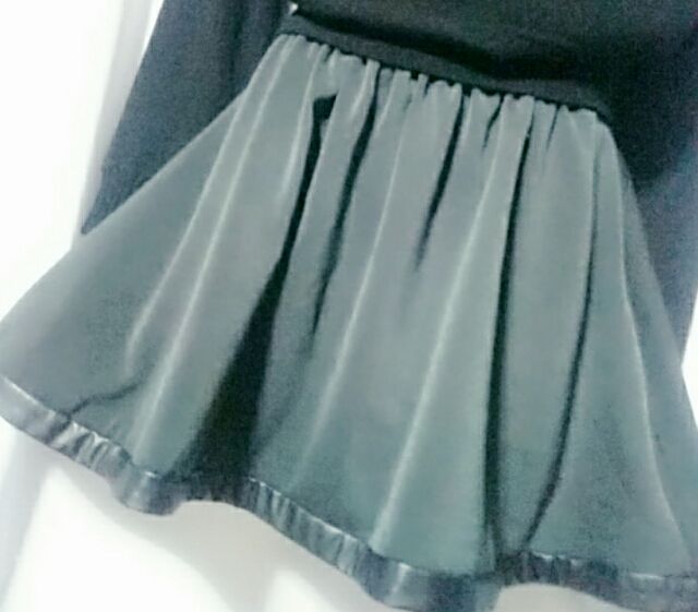 オゾック  フレアミニスカート