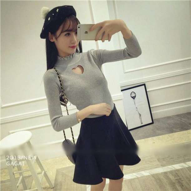 グレー ハートくり抜きニット襟元フリルモテ上品セーター フリマアプリ サイトshoppies ショッピーズ