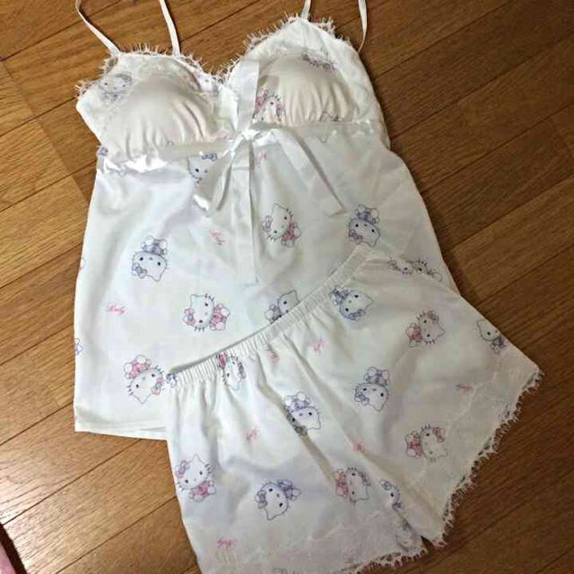 Radyキティルームウェア レディー Rady フリマアプリ サイトshoppies ショッピーズ