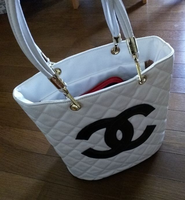 CHANELデカバク当日発送