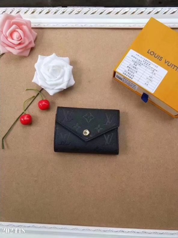 国.内発。送LouisVuitton注目された美品 新作財。