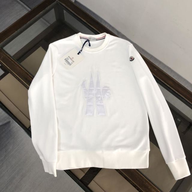 綺麗美品モンクレールパーカーCSQ