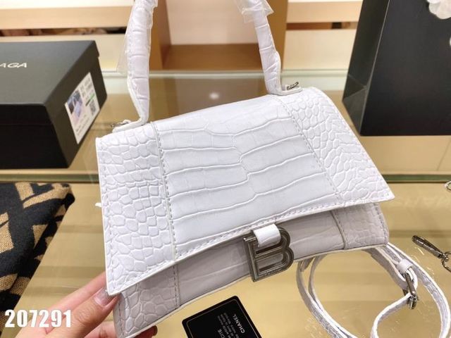 Balenciaga綺麗美品人気定番ショ.ルダーパックA93