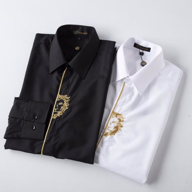 
最新発売Versaceシャツ 早い者勝ち 国.内発87N