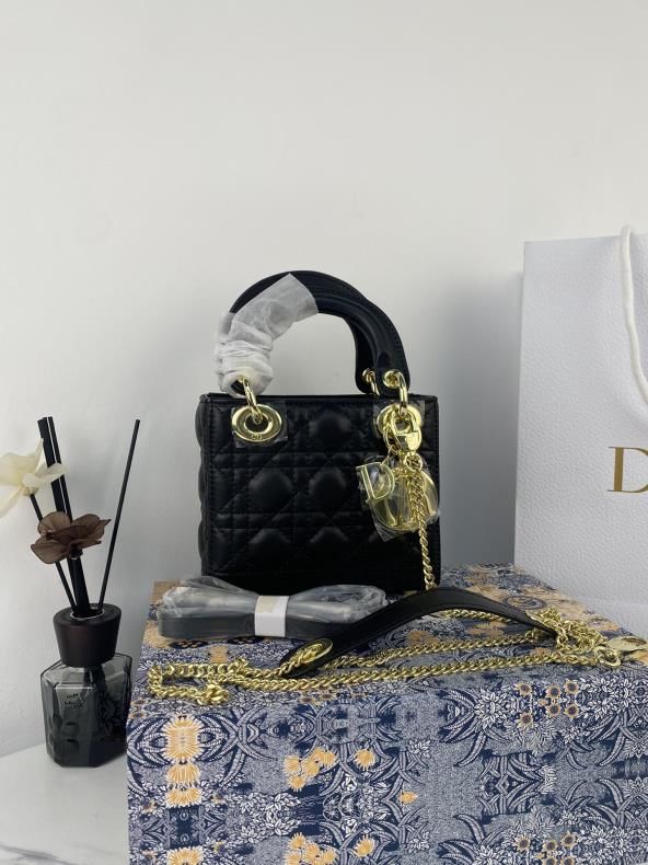 ファッションクリスチャンディオール新品 大人気95D