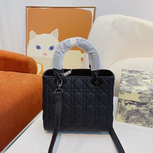 綺麗クリスチャンディオール美品 9OC