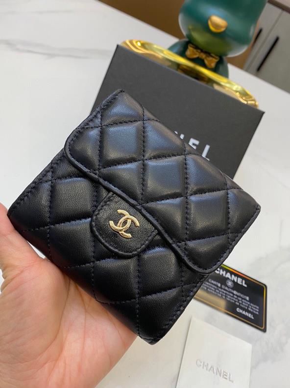 綺麗シャネル美品国.内発。送 財。布84W