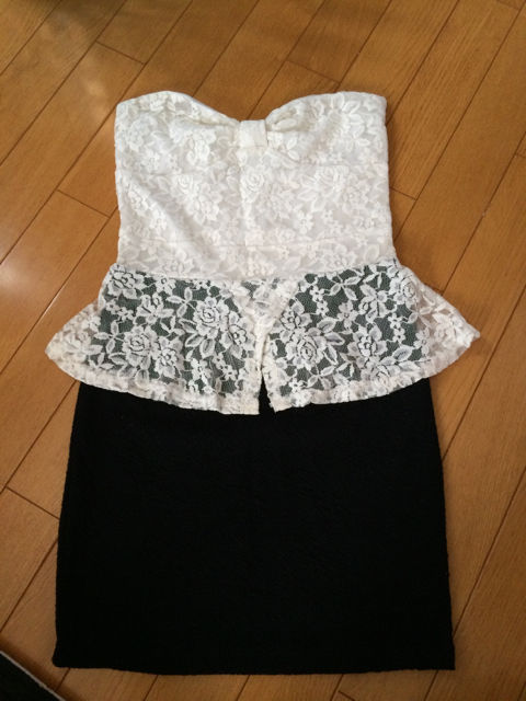 チューブトップワンピ