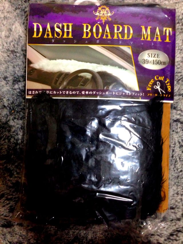 車ダッシュボードマットブラックファー フリマアプリ サイトshoppies ショッピーズ
