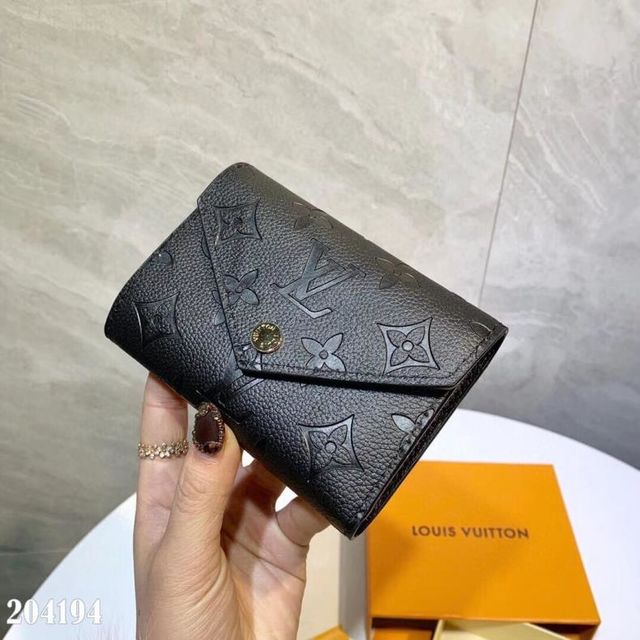 超人気美品LouisVuitton 財。布新品 お早めに！