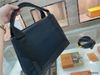 綺麗 美品ハンドバッ。グRG44