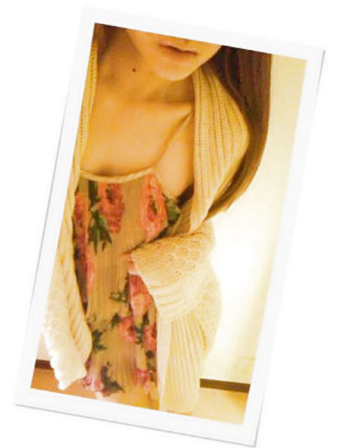 Datura小松玲奈着花柄プリーツワンピ ダチュラ Datura フリマアプリ サイトshoppies ショッピーズ Datura小松玲奈着花柄プリーツワンピ ダチュラ Datura フリマアプリ サイトshoppies ショッピーズ
