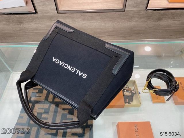 綺麗 美品ハンドバッ.グRG44