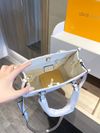 綺麗 美品ハンドバッ。グEP88