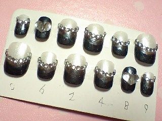 白 黒 逆フレンチ ネイル フリマアプリ サイトshoppies ショッピーズ